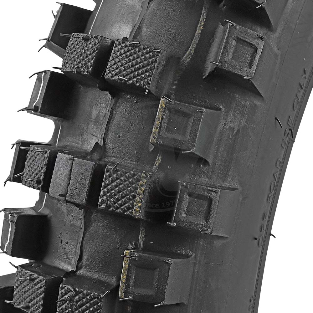 0LC8631_ab2032 two.jpg